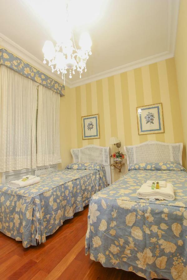 Ferienwohnung Apartamento La Feria Sevilla Exterior foto