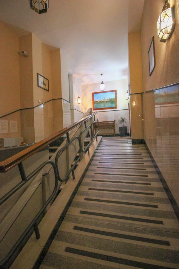 Ferienwohnung Apartamento La Feria Sevilla Exterior foto